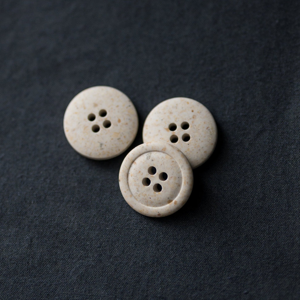 Merchant & Mills - Recycled Resin Button - Bianco - 20mm