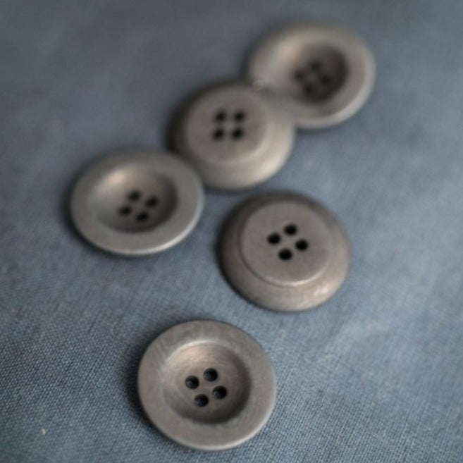 Merchant & Mills - Matte Corozo Button - Grey - 22mm