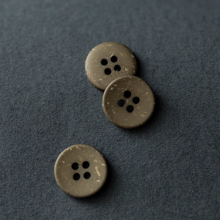 Merchant & Mills - Recycled Resin Button - Speckled Olive - 18mm