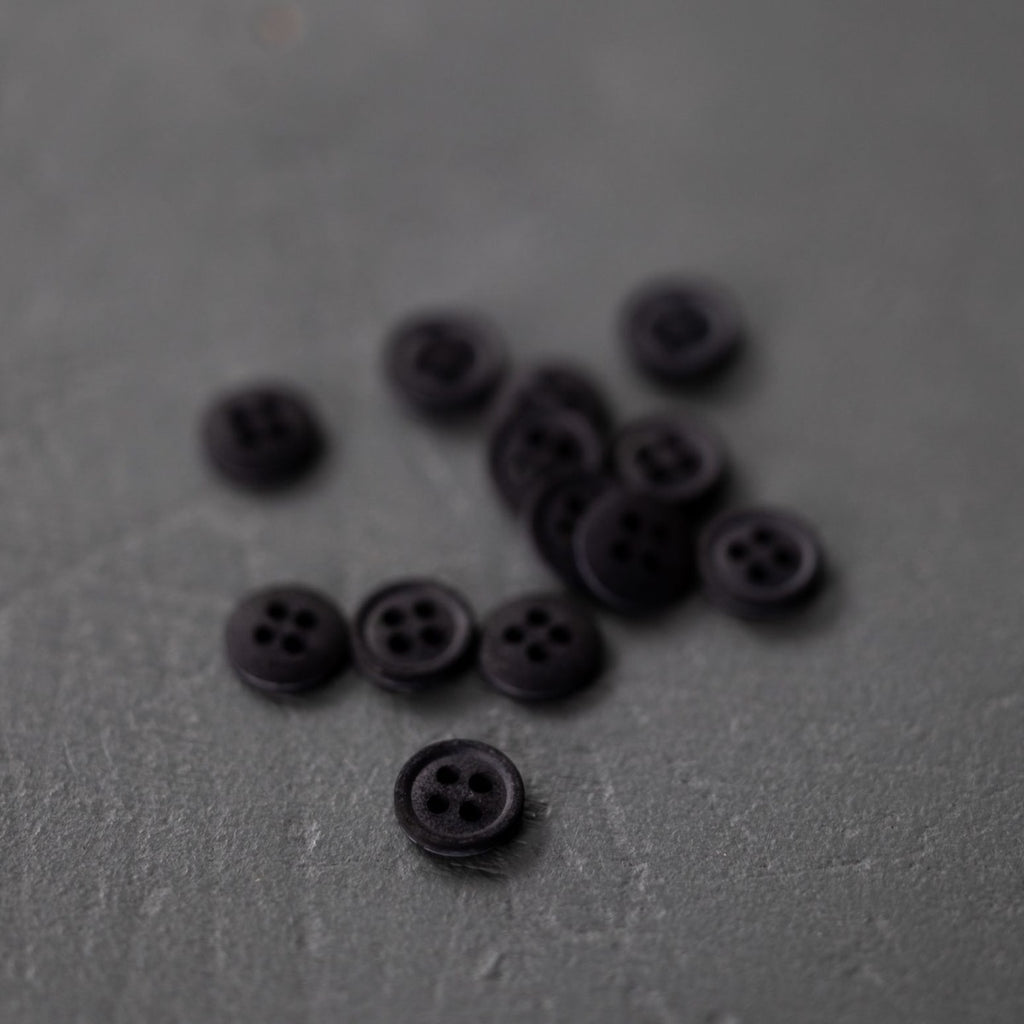 Merchant & Mills - Cotton Button – Sweeps Scrim - 11mm