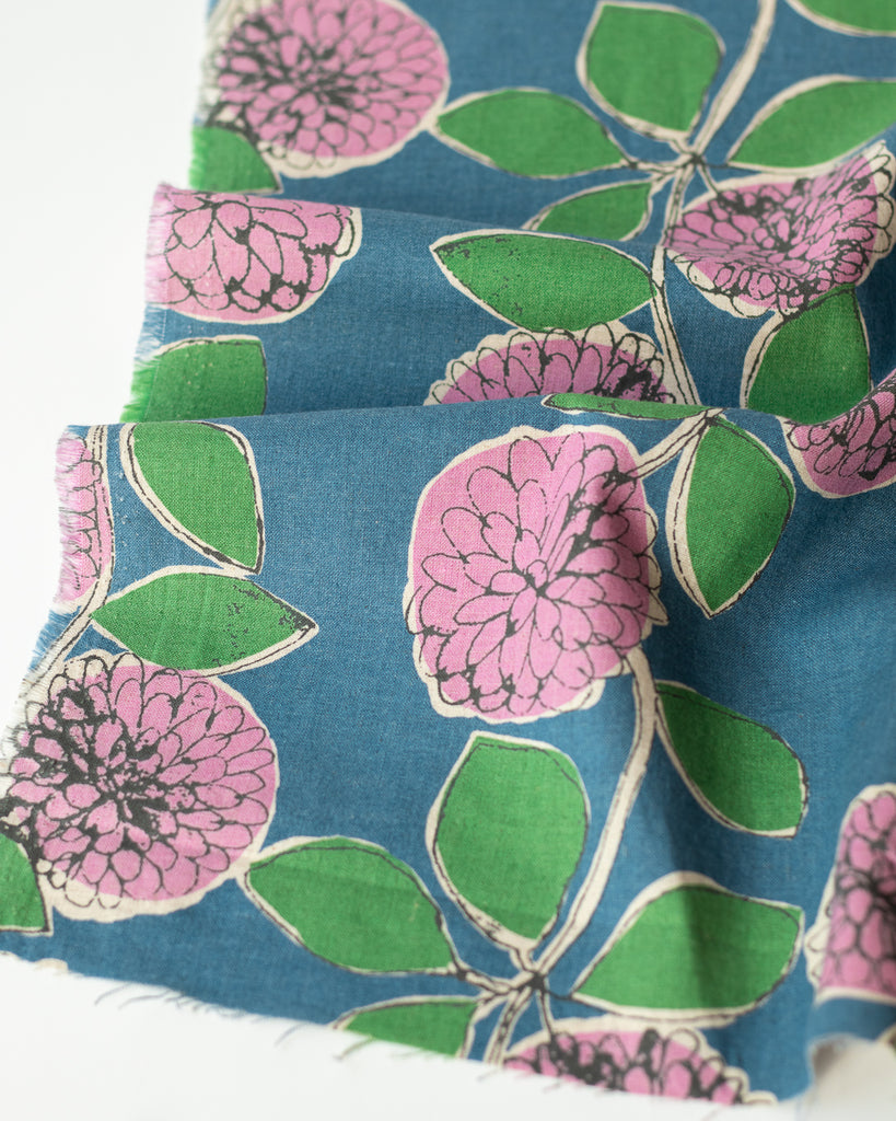 1/2m Hokkoh - Linen Cotton Sheeting - Clover - Blue/Pink