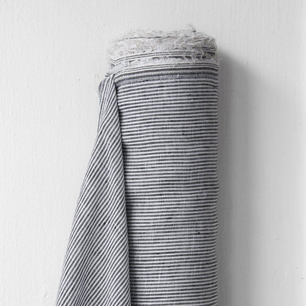 1/2m Linen - Lightweight Yarn Dyed Stripe - Pencil Stripe - B&W
