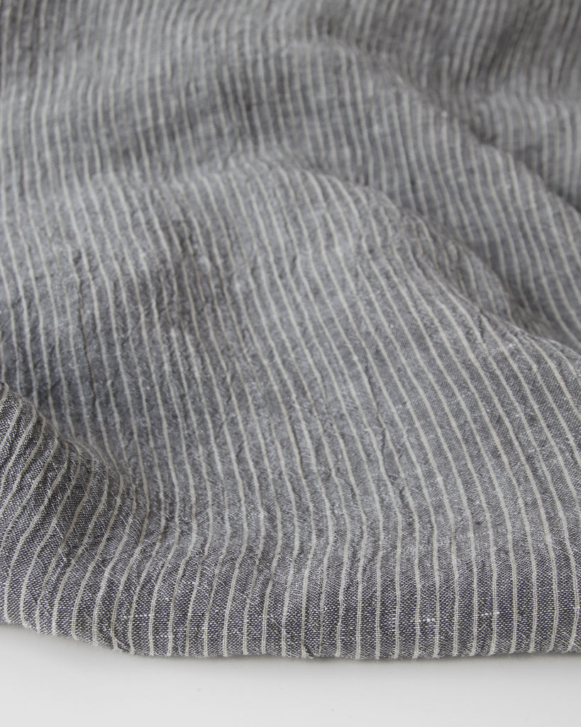1/2m Linen - Midweight Yarn Dyed Crinkle - Pinstripe - Dove
