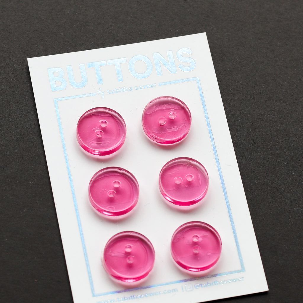 Tabitha Sewer - Buttons - 15mm (0.59") - Strawberry Transparent Circle - 6 count