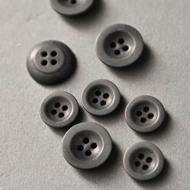 Merchant & Mills - Matte Corozo Button - Grey - 14mm