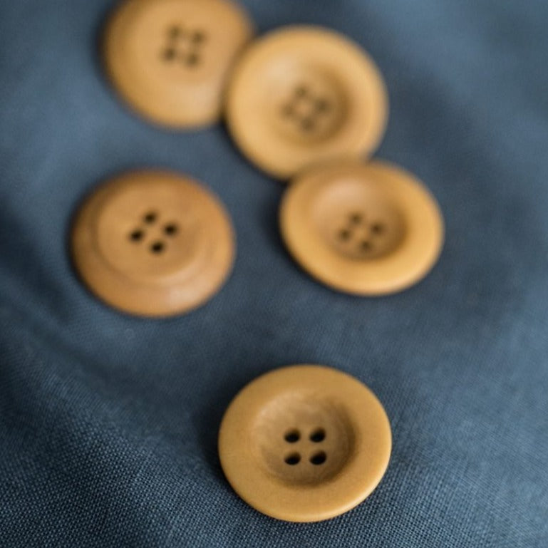 Merchant & Mills - Matte Corozo Button - Gold - 22mm